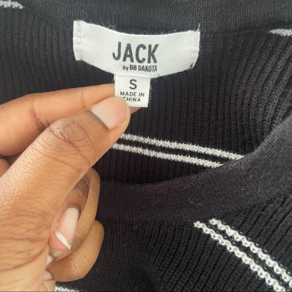 JACK BY BB DAKOTA Black White Eloisa Striped Ruffle Cold Shoulder Sweater Small - Picture 7 of 7
